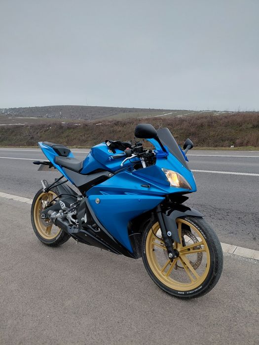 vând yamaha yzf r125
