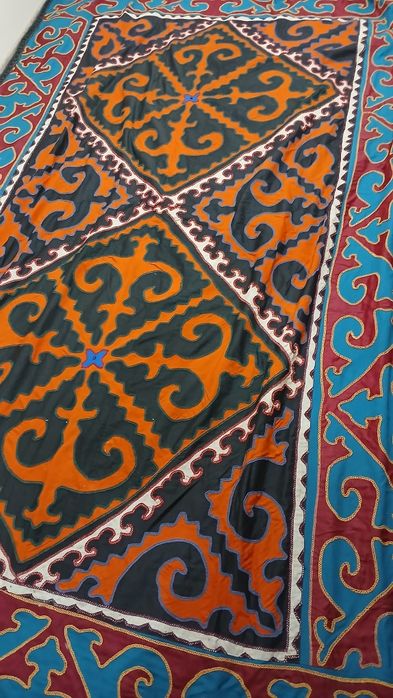 1950 yilda tikilgan Qozoq,Qirgʻiz  Shirdak