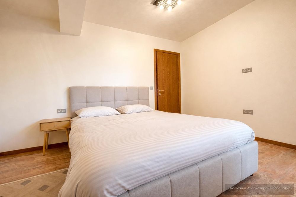 Многостаен апартамент в кв. Христо Смирненски