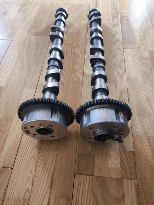 Распредвал новый от мотора оъем 2.0