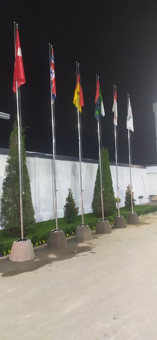 Bayroqlar va Флагшток Флаги Байроклар