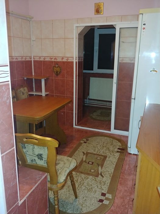 Inchiriez apartament in Ianca