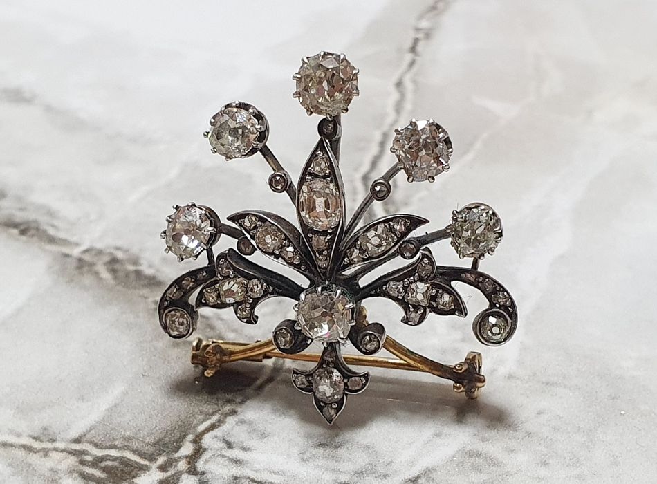 Broșă cu diamante naturale din aur galben de 14K și argint 800
