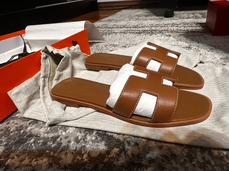 Papuci Hermes Oran maro marime 38