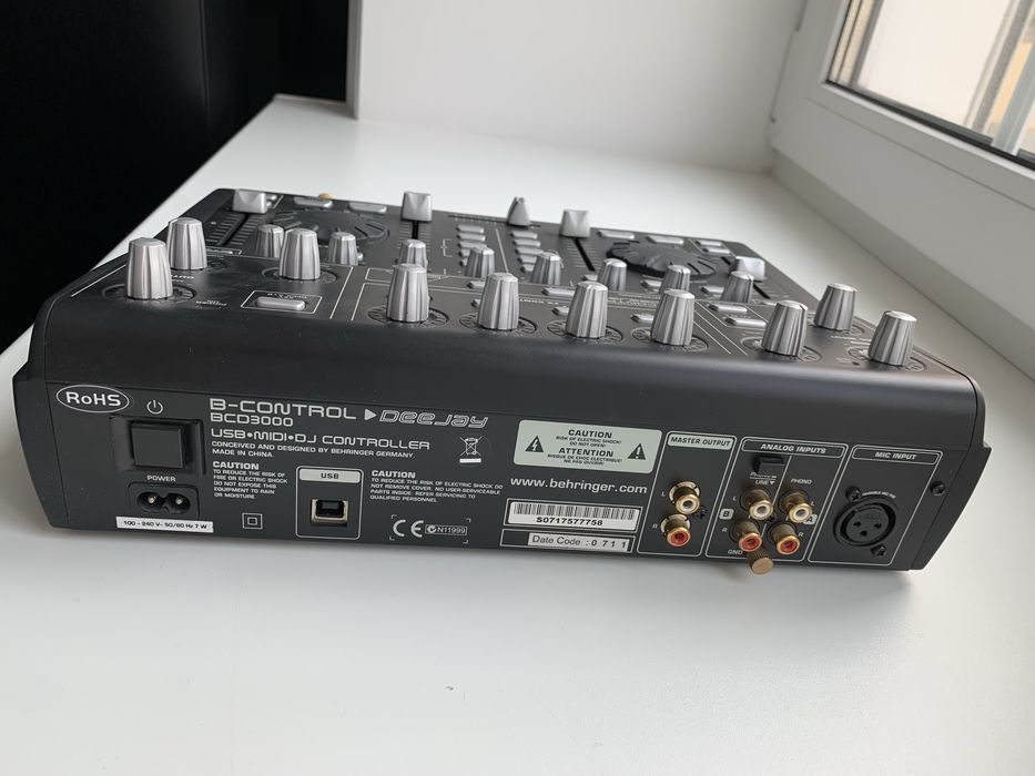 Продам DJ пульт Behringer B-CONTROL DEEJAY BCD3000