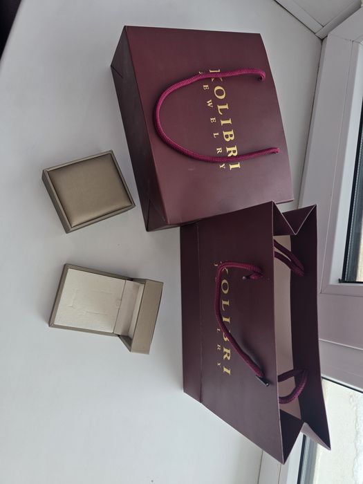 Брендовые коробки пакеты