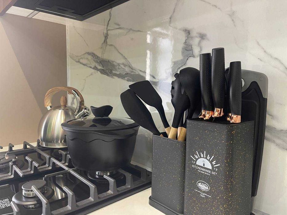 21 Посуточная аренда апартаментов  в центре по улице Садыка Азимова 45