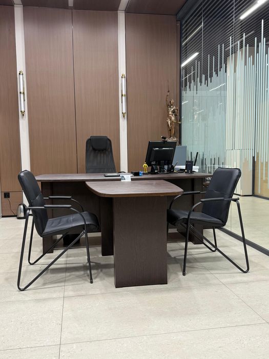 Сдам офис, можно под нотариус, в центре города.