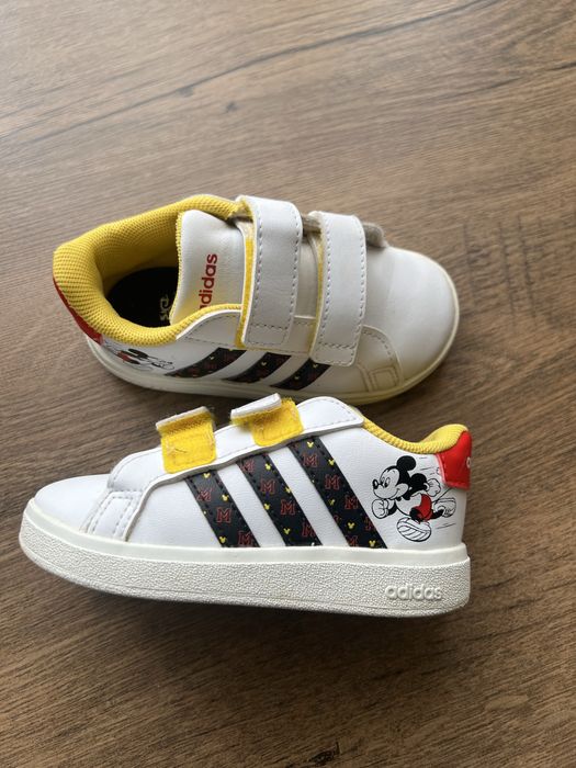 Lot incaltaminte marime 22,23,24 Adidas , H&M