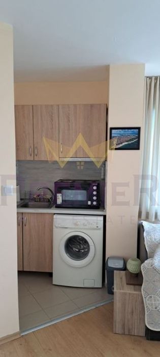 Продава се Едностаен апартамент в Бургас, Лазур - 30 кв.м за 2634 €/кв.м - Снимка #8