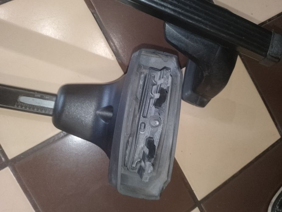 Багажник -греди Thule за Opel Astra H