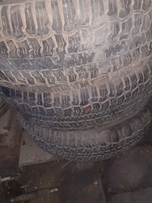 Продам шины для ваз 2121