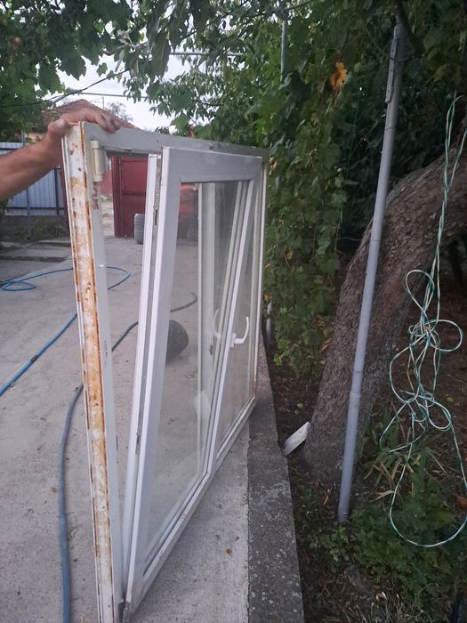 Vând geam termopan second hand