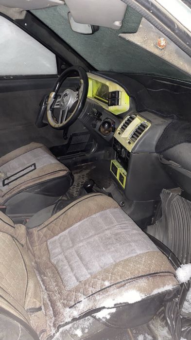 Продам Ваз 2210