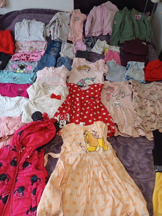 Дрехи за момичее