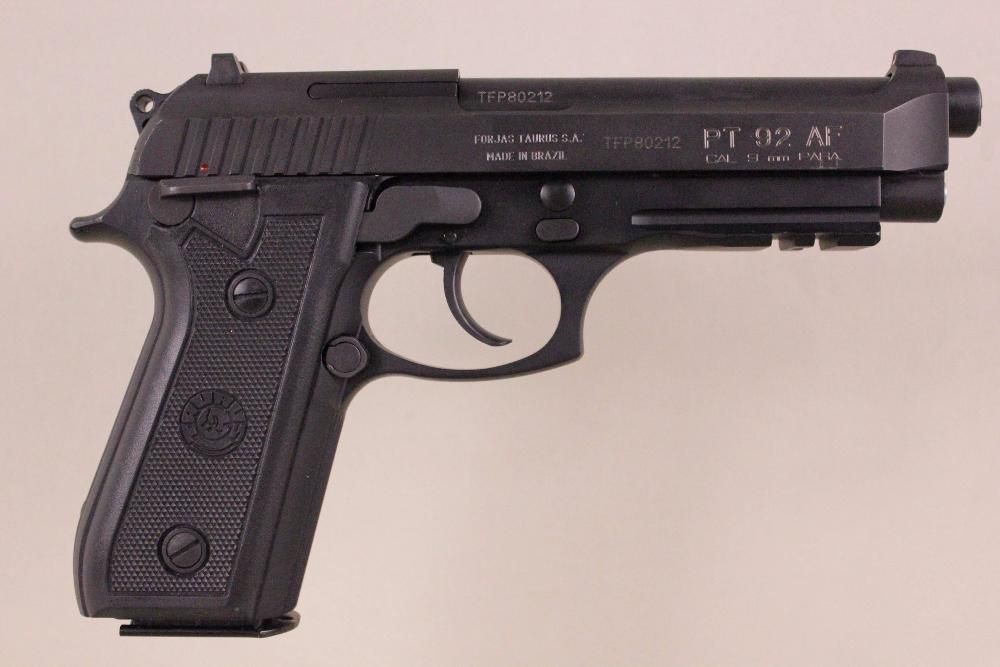 Pistol PUTERNIC 5J Airsoft + incarcator, Gaz+CO2 Cu Aer Comprimat NOU!