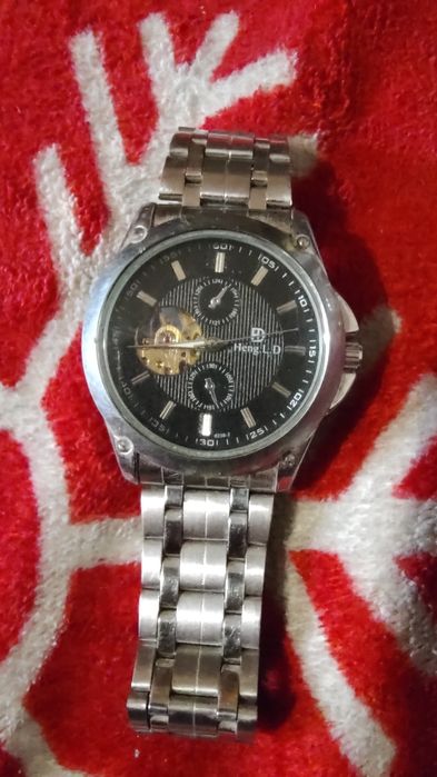 Vand ceasuri Quartz și mecanice rusești