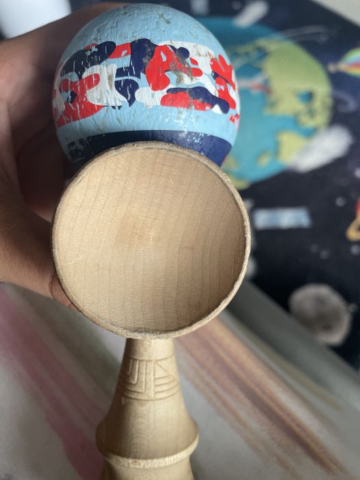 Kendama ET cu tama   T-BOW