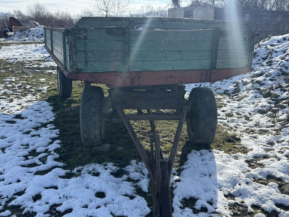 Remorca , platforma 2 axe cu franare pt baloti fan  etc