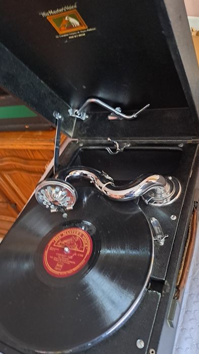 Patefon His Master's Voice