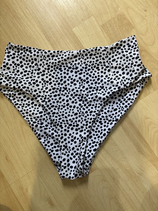 Долнище (бански)