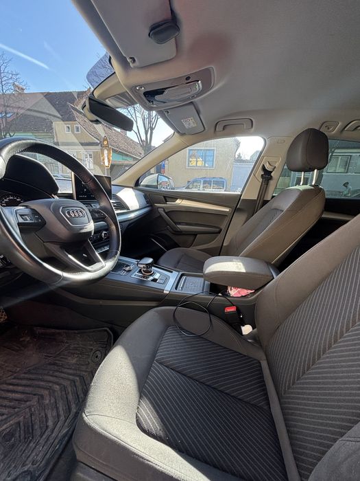 Audi Q5 - 2.0 TDI 4x4 masina pentru familie