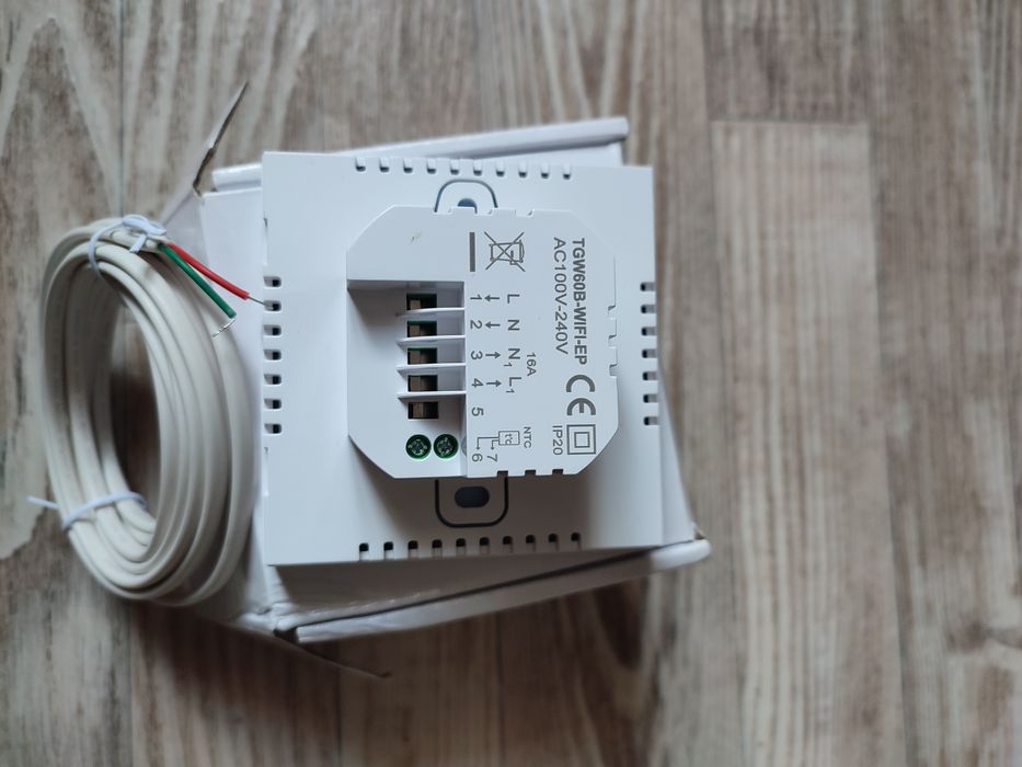 Комнатный термостат