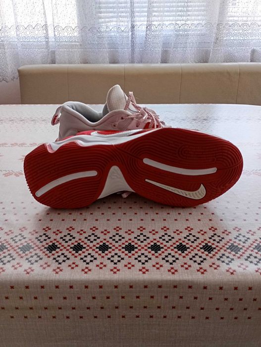 Маратонки за баскетбол 44 номер NIKE