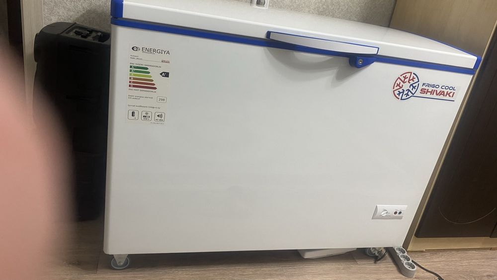 Продам морозильную камеру вместимостью за 330 кг.