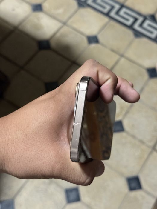 iPhone 16 Pro Maz