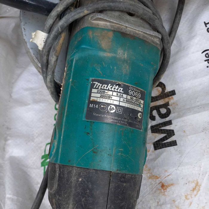 Болгарка Makita 230