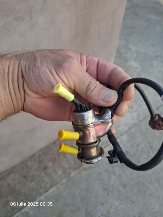 Injector adblue 04L131113Q