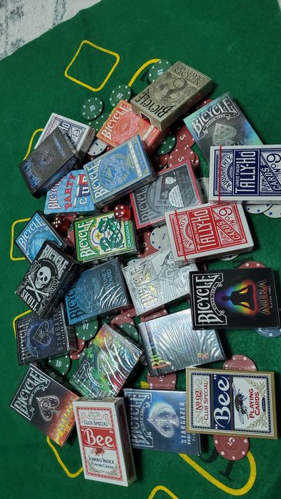 Продам колекцию игральных карт