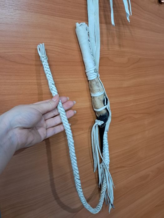 Қамшы қолдан өрілген