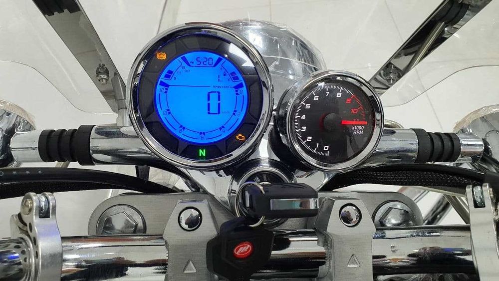 Нахт ва Мудатли толовга Lifan Lf250-D Chopper