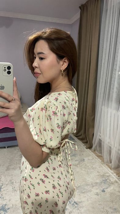 Платья все новые