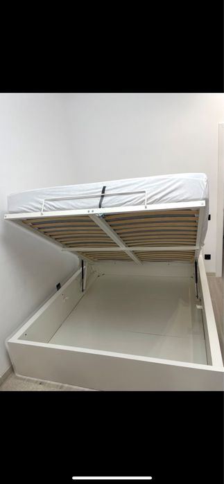 Кровать двуспальная IKEA