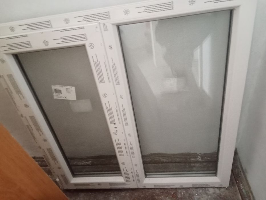 vând 2 geamuri termopane noi