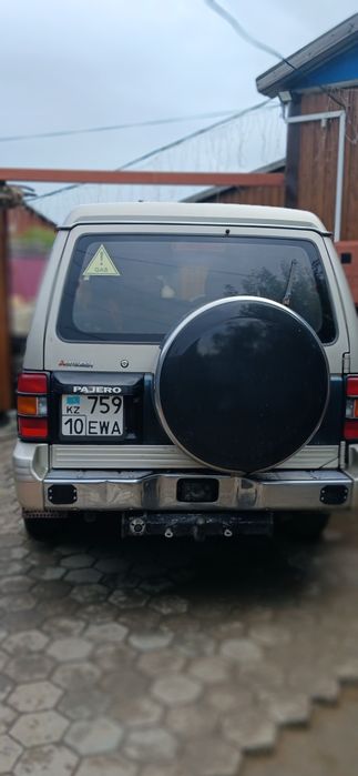 Продам Митсубиси паджеро 2