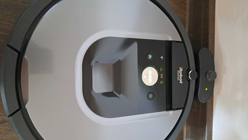 Робот прахосмукачка I Robot Roomba 975