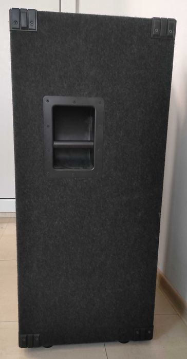 Тонколони ALS (Acoustic Labyrinth Systems) за заведение