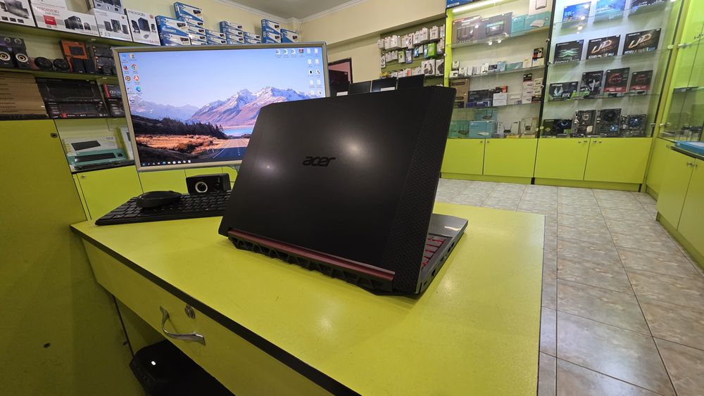 Ноутбук Aser nitro Core i5