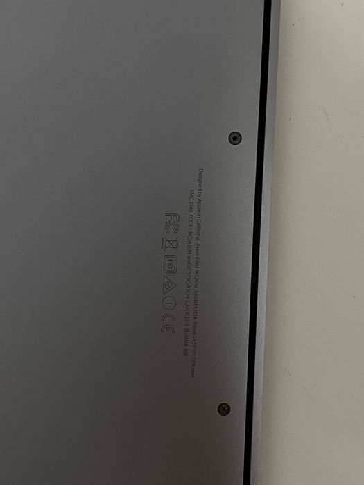 Macbook 12 (8/256)