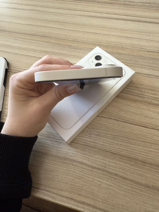 iPhone 13 – 128GB в отлично състояние