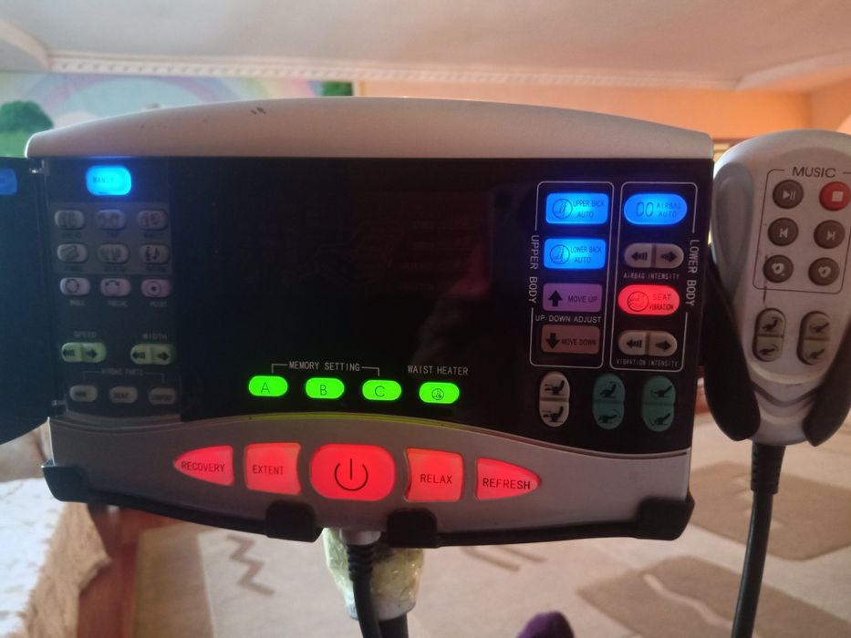 Продам массажное кресло