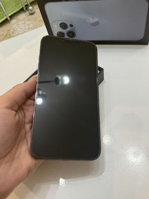 Iphone 13 PRO без забележки, подходящ за подарък