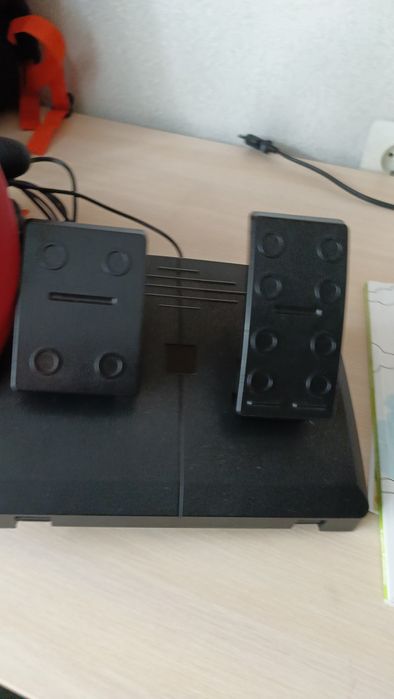 Игровой руль для PS  и компа