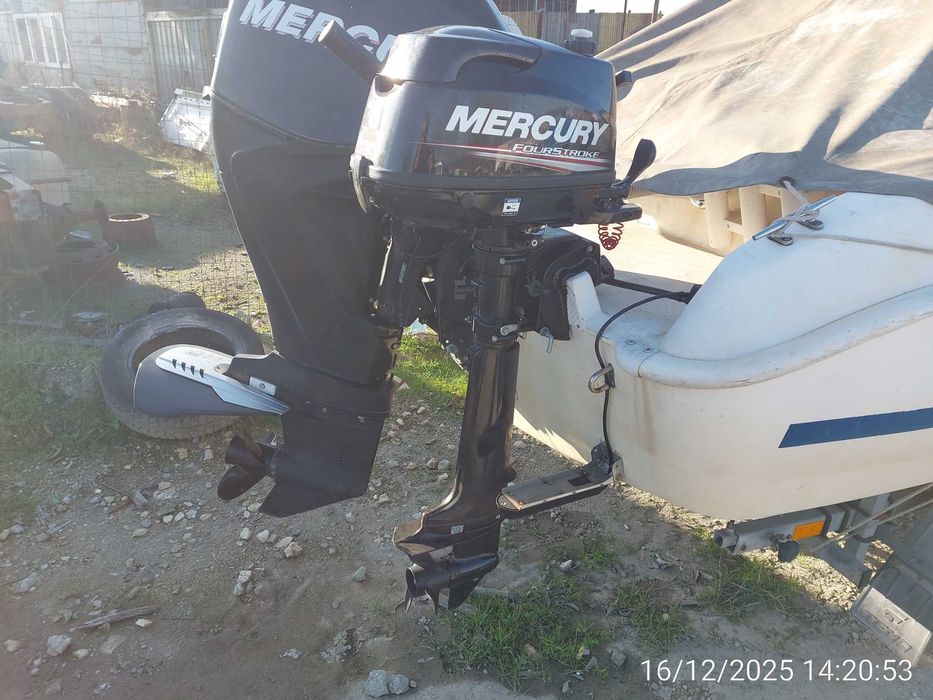Продавам двигател Mercury 6