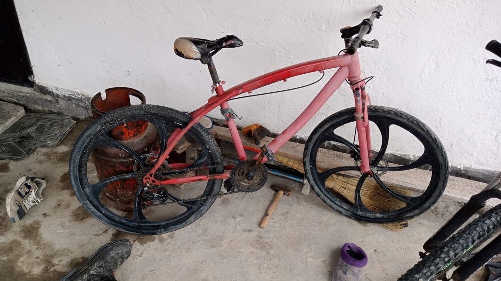 Велосипед сатылады бағасы 30к