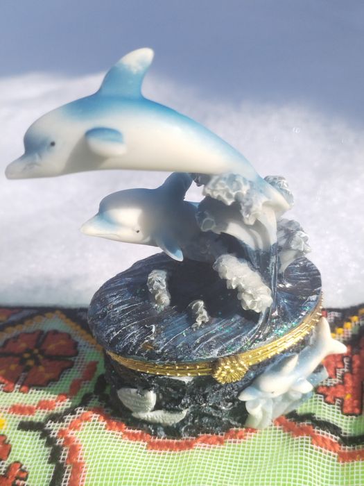 Дельфины (сувениры статуэтки).